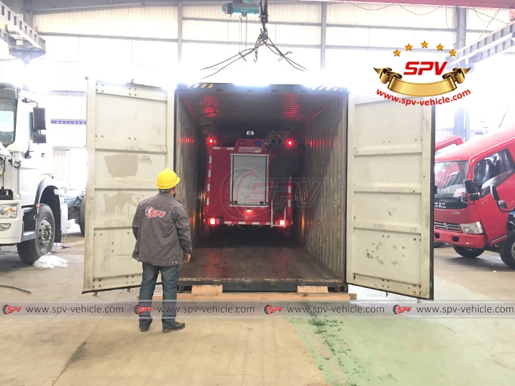 Fire Apparatus ISUZU - Loading into Container - 2